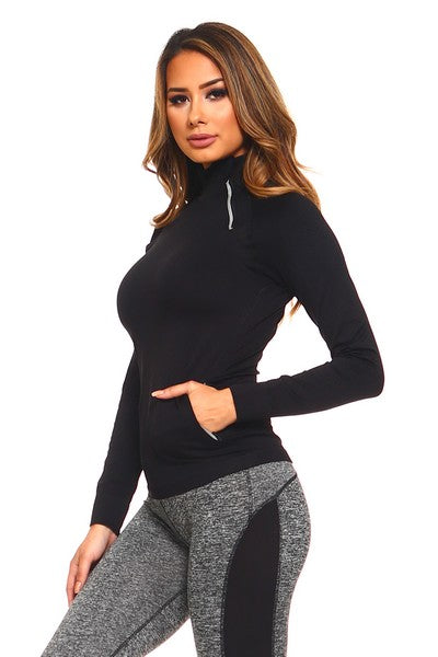 Curve Hugging Sporty Black Pullover Jacket