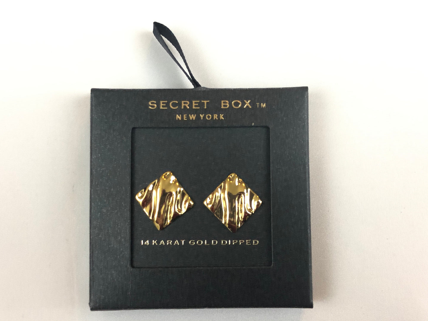 14kt Gold Dipped Hammered Rhombus Stud Earrings