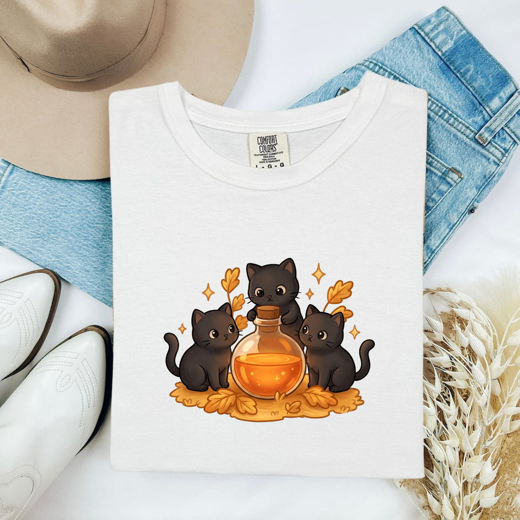 Black Cats Shirt Halloween Magic Gift Women Cute Tee Cat T-Shirt Horror Fan Kawaii Tshirt Spell Graphic Comic Potion Bottle Tshirt